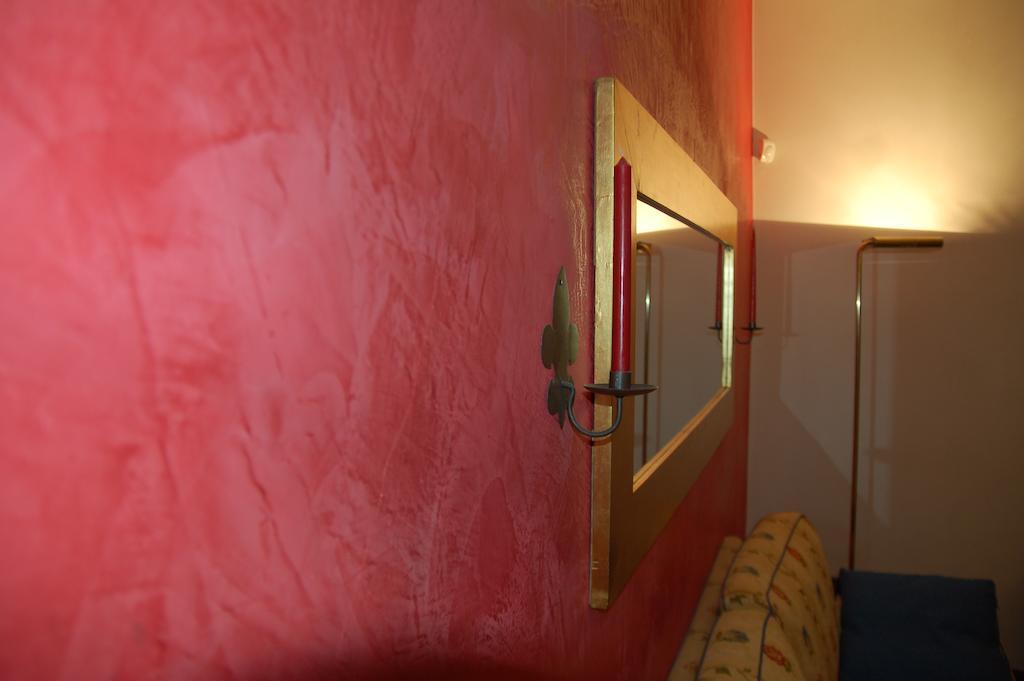 La Rosa Scarlatta Apartment Bergamo Phòng bức ảnh